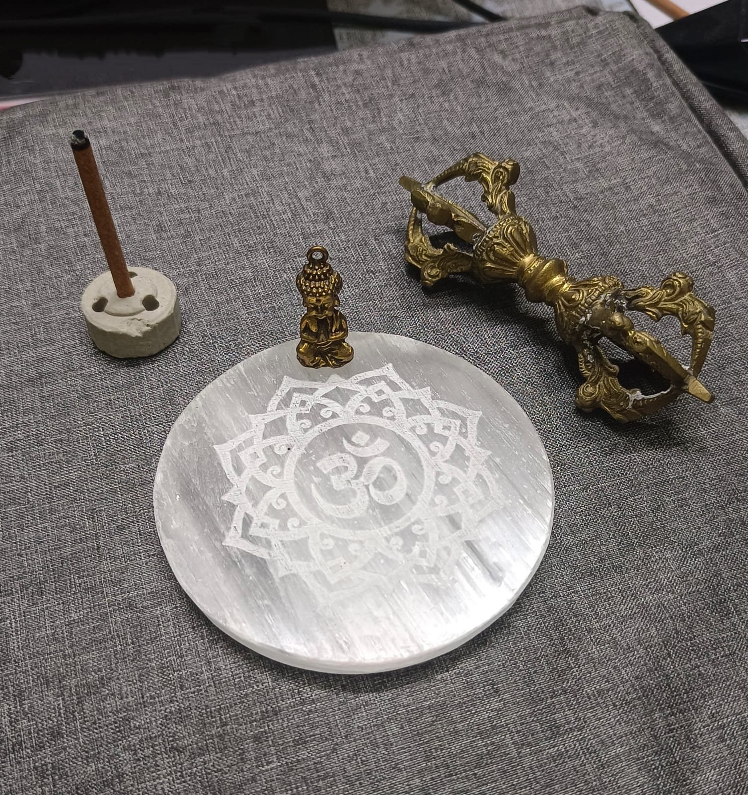 The Charging Plate - SELENITE